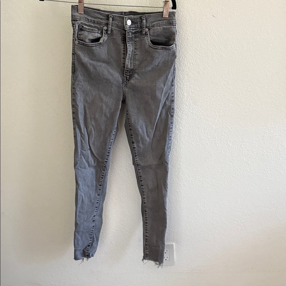 Levi's Women's Charcoal Skinny Jeans